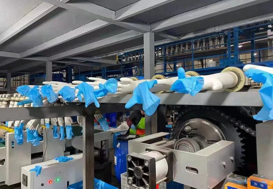 How Are Nitrile Gloves Made? An Expert Guide to Manufacturing Processes